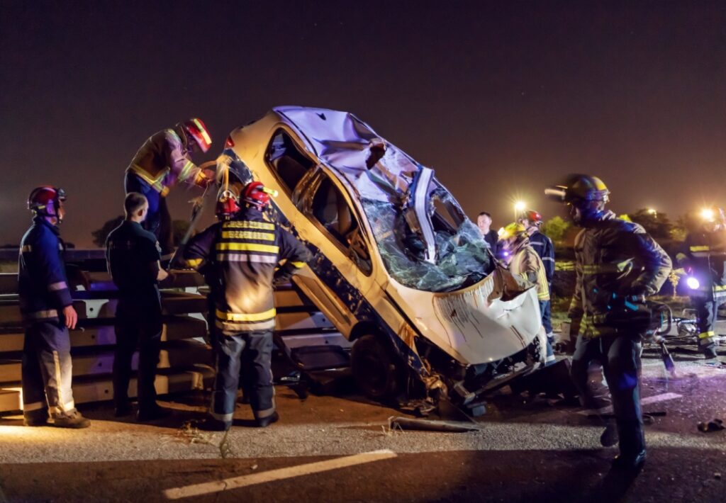 Wypadek dwóch samochodów na skrzyżowaniu Wolności i Moniuszki w Kluczborku