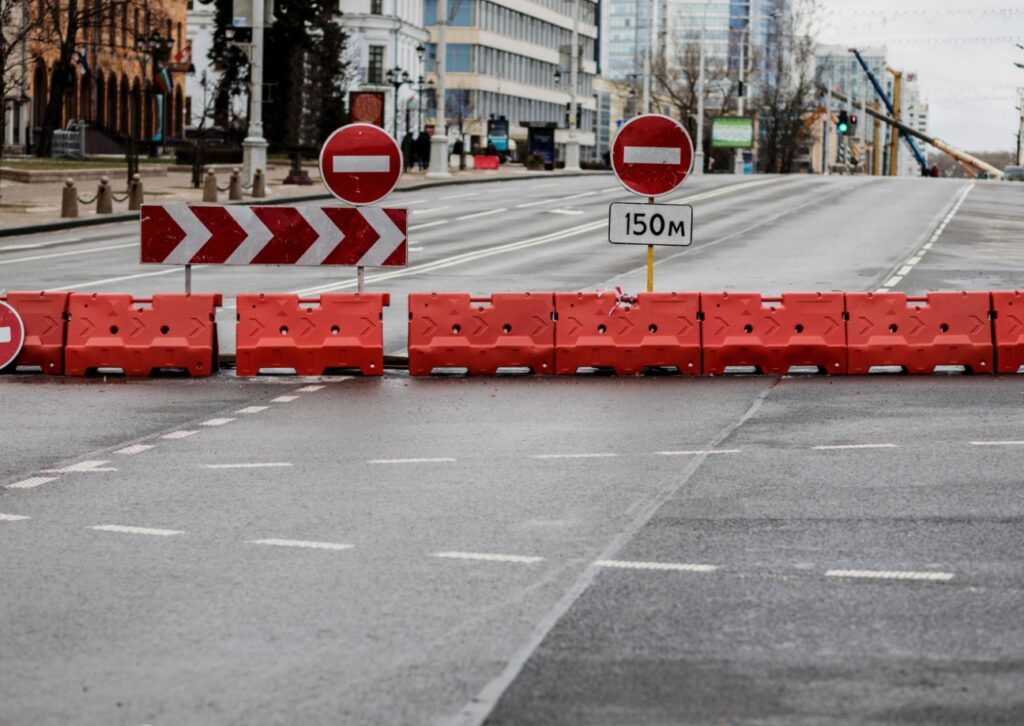 86 dróg na terenie całego kraju nieprzejezdnych – konkluzja ze sztabu kryzysowego